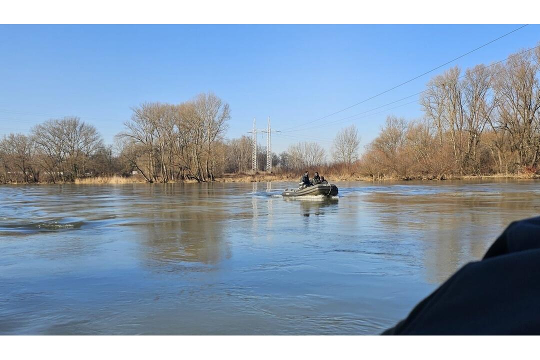 FOTO: Pátracia akcia po nezvestnom Martinovi zo Serede, foto 3