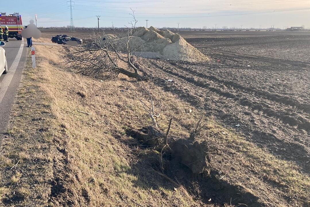 FOTO: Tragická dopravná nehoda pri Mierove, foto 1