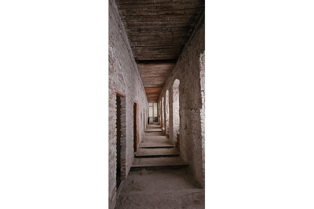 FOTO: Kaštieľ v Seredi prešiel rekonštrukciou, má novú strechu, foto 2