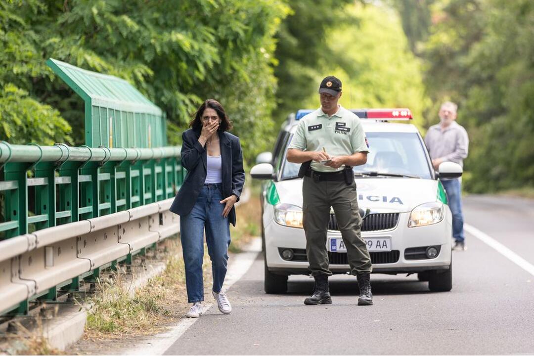 FOTO: Pozrite si zábery z nového seriálu Zrada. Nakrúcal sa aj v Trnave, foto 3
