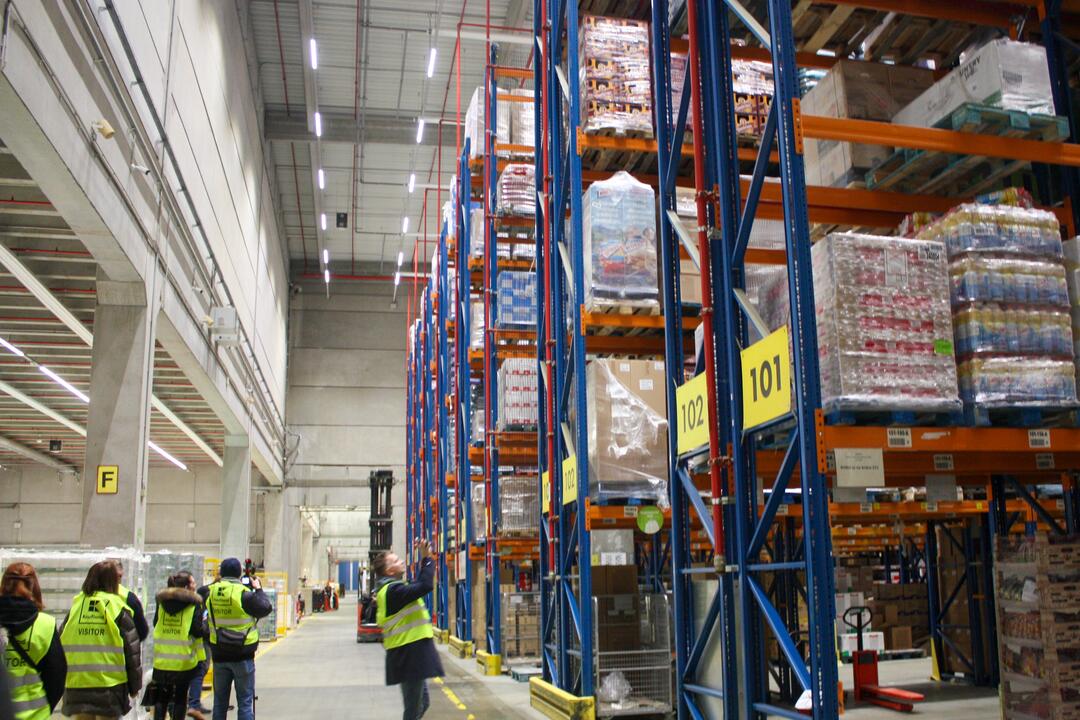 FOTO: Odkiaľ prichádzajú vaše potraviny? Navštívili sme centrálny sklad Kauflandu, foto 5