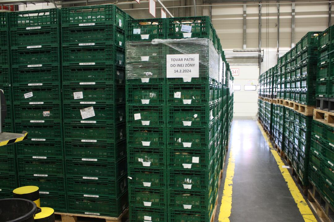 FOTO: Odkiaľ prichádzajú vaše potraviny? Navštívili sme centrálny sklad Kauflandu, foto 14