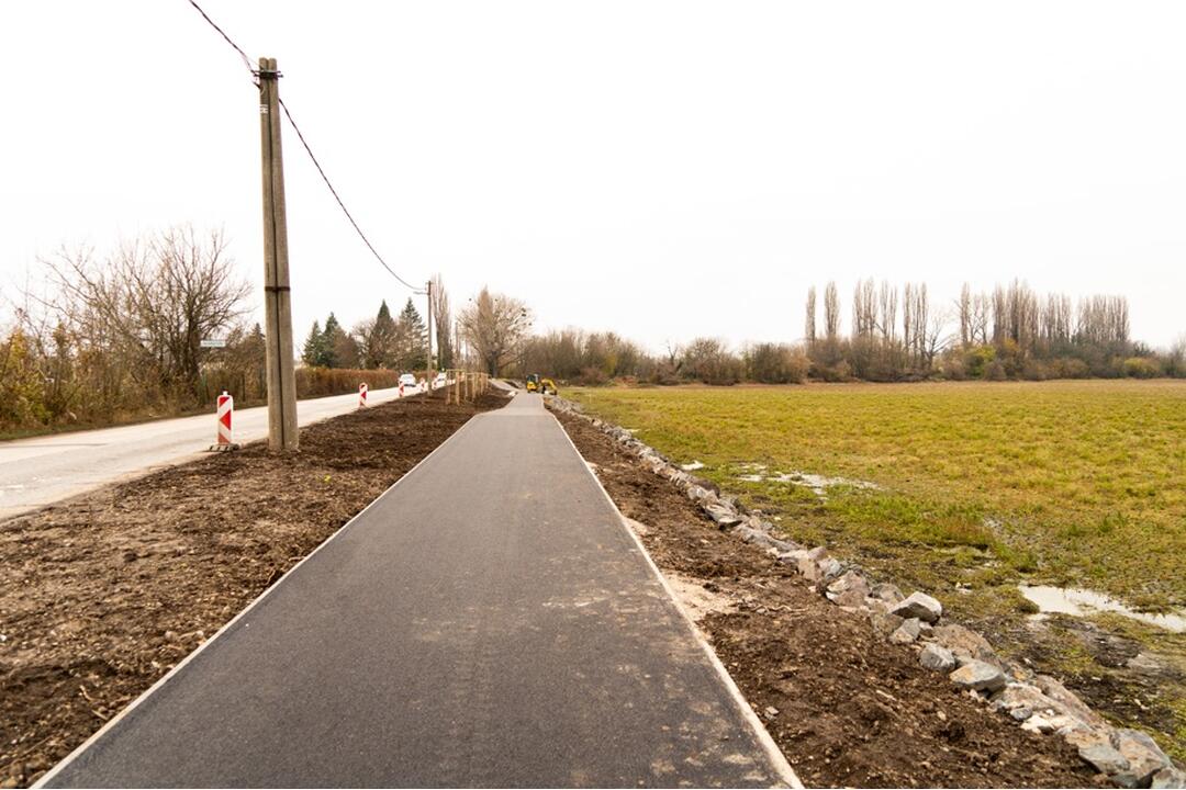 FOTO: Čo hovoríte na lávku v Kamennom mlyne? Trnavčania majú na ňu názory rôzne, foto 1