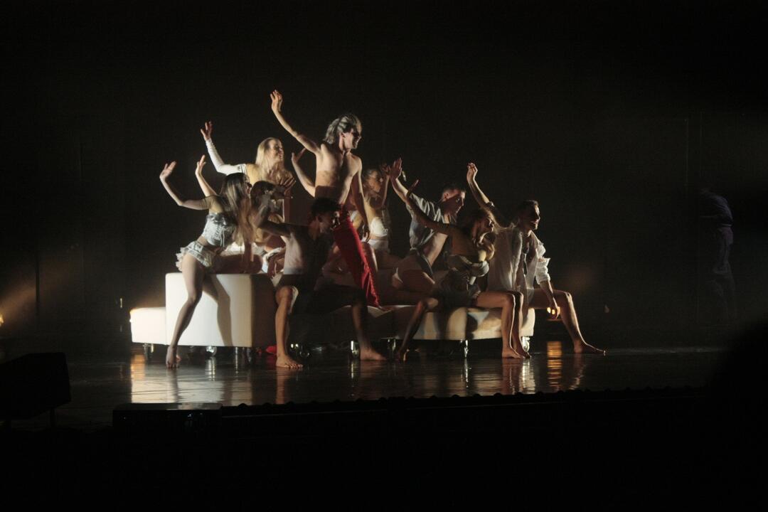 FOTO: Ján Ďurovčík mal v Trnave premiéru moderného baletu Amadeus, foto 2