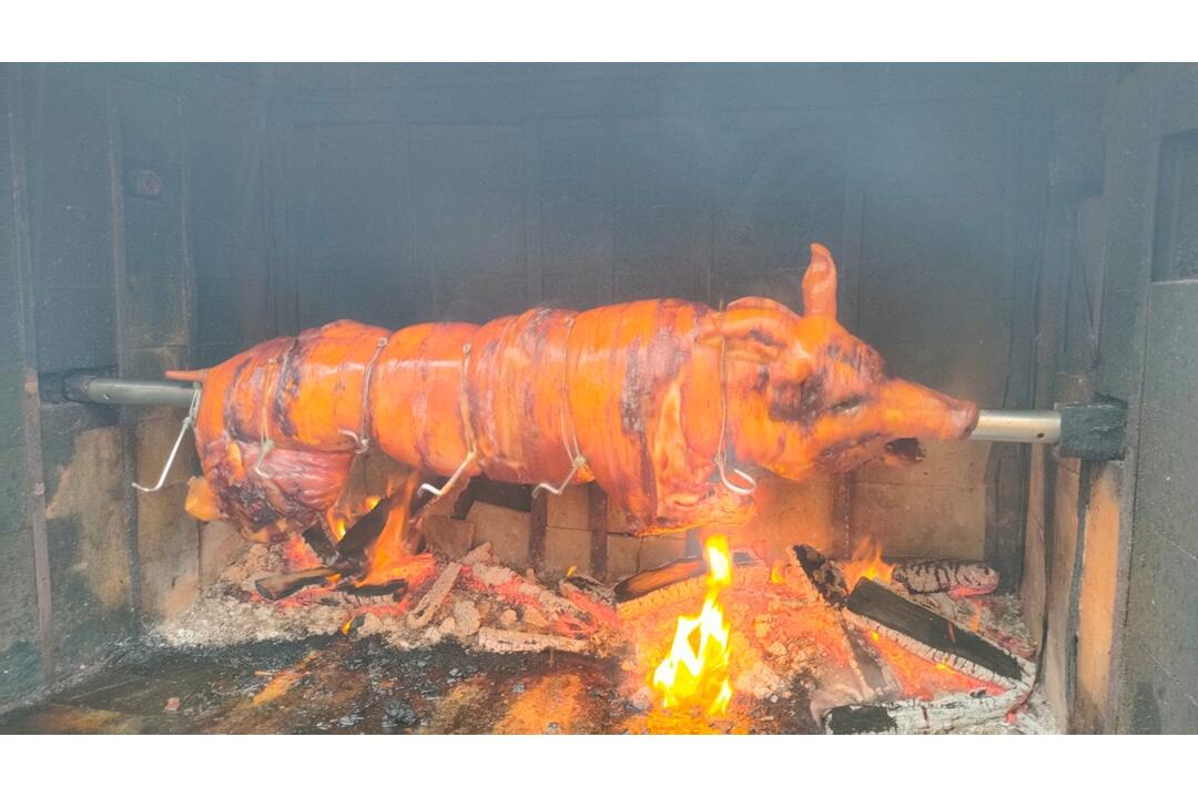 FOTO: Medzinárodný klobásový festival v Sládkovičove je v plnom prúde, foto 20