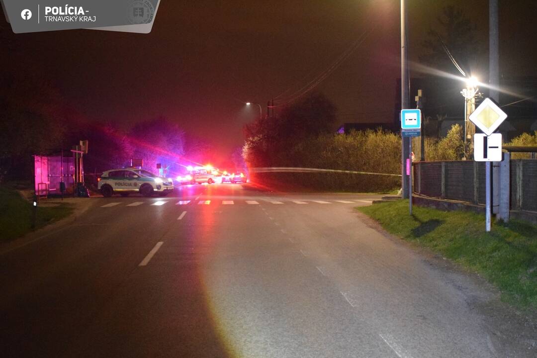 FOTO: V obci Zvončín auto zrazilo len 18-ročné dievča, foto 1