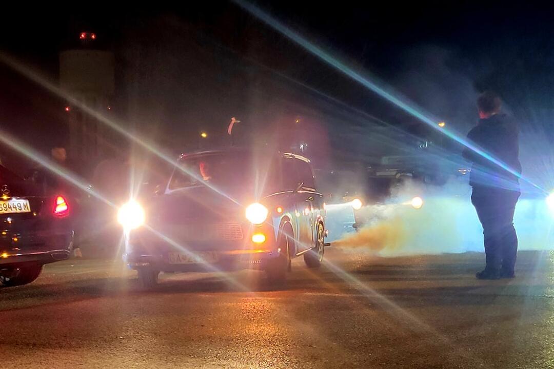 FOTO: Tuning zraz v Trnave pred OC Galéria, foto 2