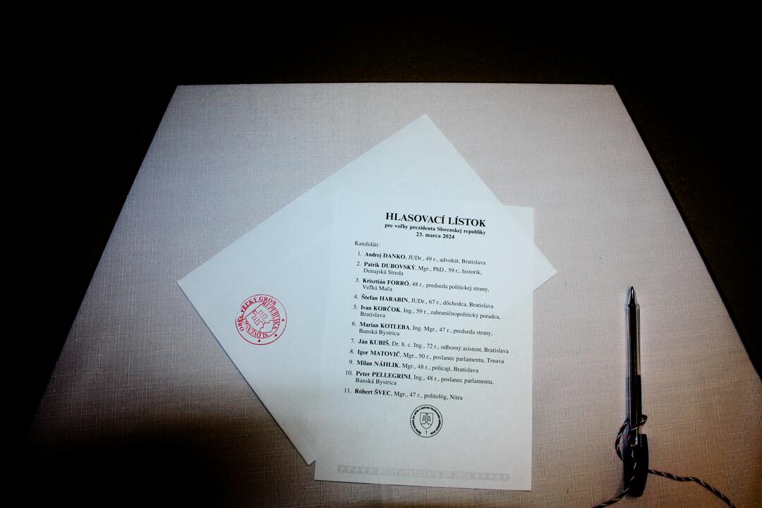 FOTO: Voľby sú v Trnavskom kraji v plnom prúde. Takto vyzerajú volebné miestnosti, foto 18