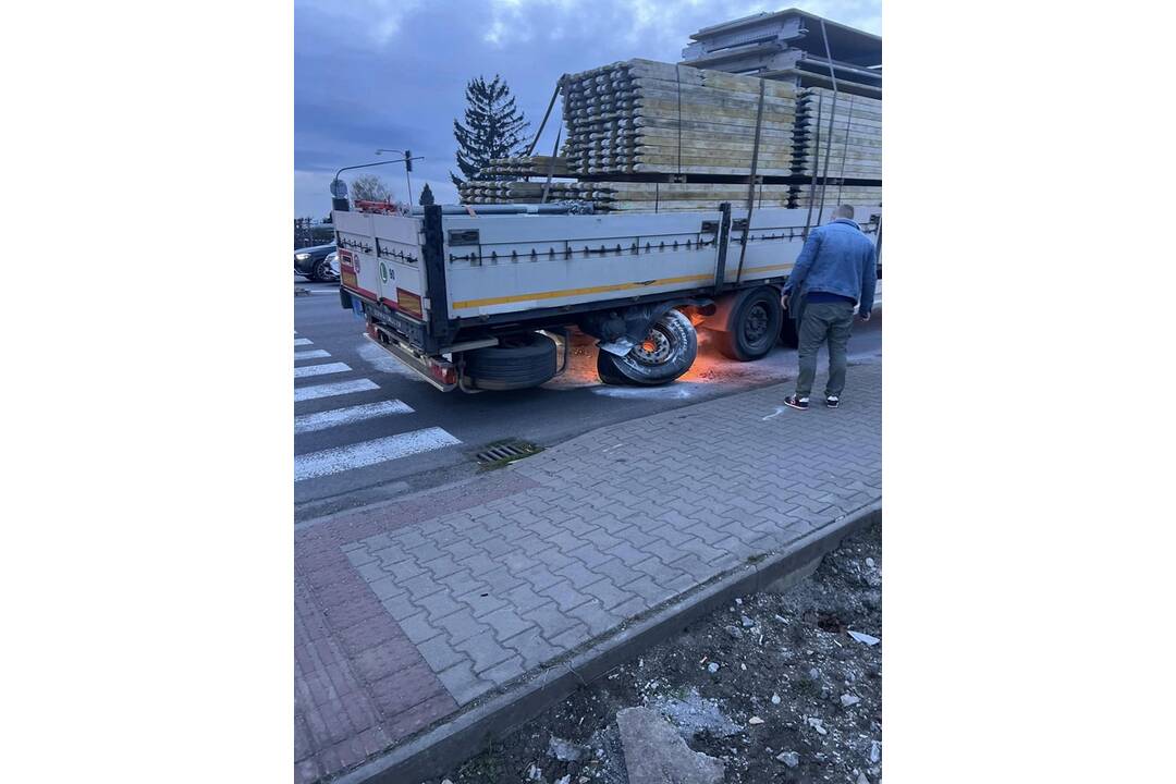 FOTO: Zásah hasičov po výbuchu v Trnave, foto 1