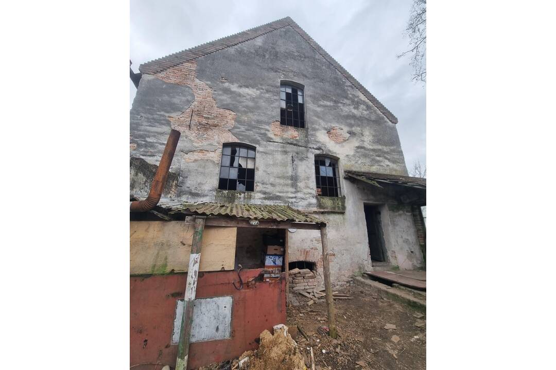 FOTO: Rekonštrukcia starého mlyna v Páci, foto 1