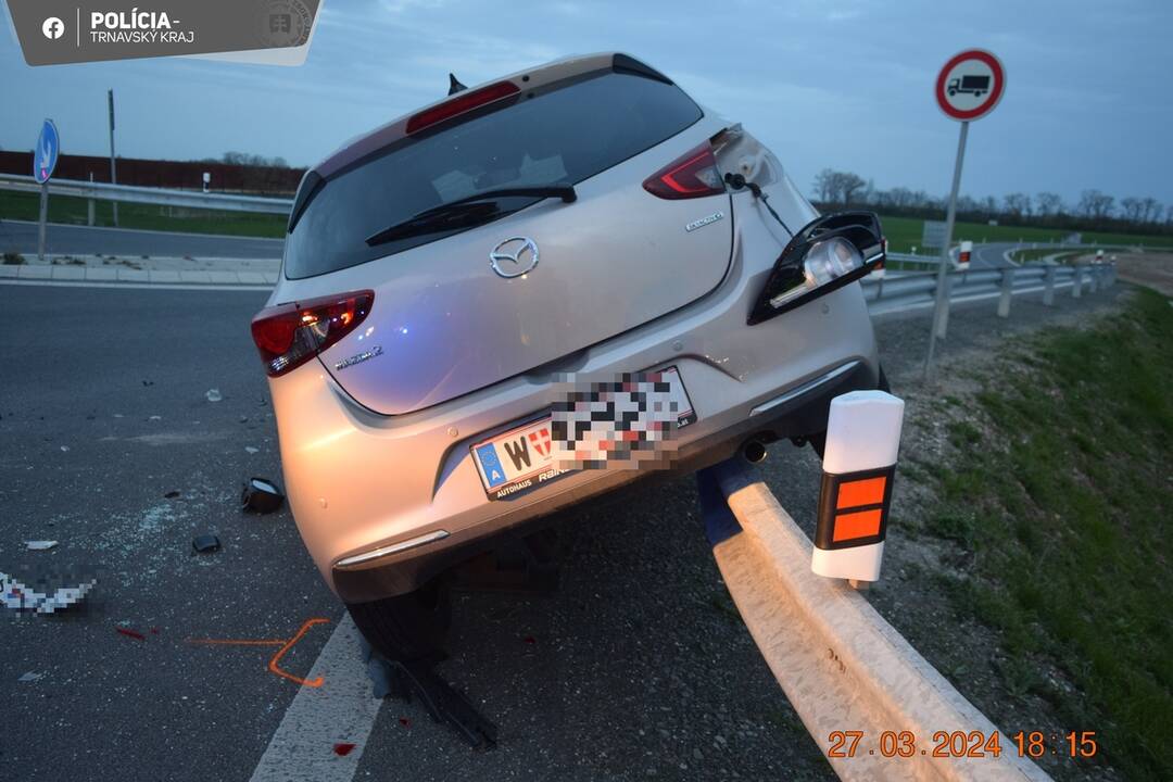 FOTO: Zrážka áut v Dunajskej Strede, foto 2