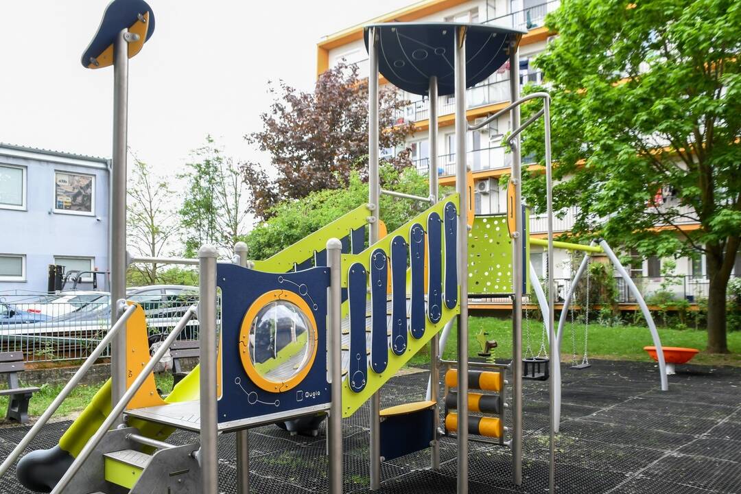 FOTO: Pozrite si, akou zmenou prešlo ihrisko na Vrbovskej ceste v Piešťanoch, foto 4