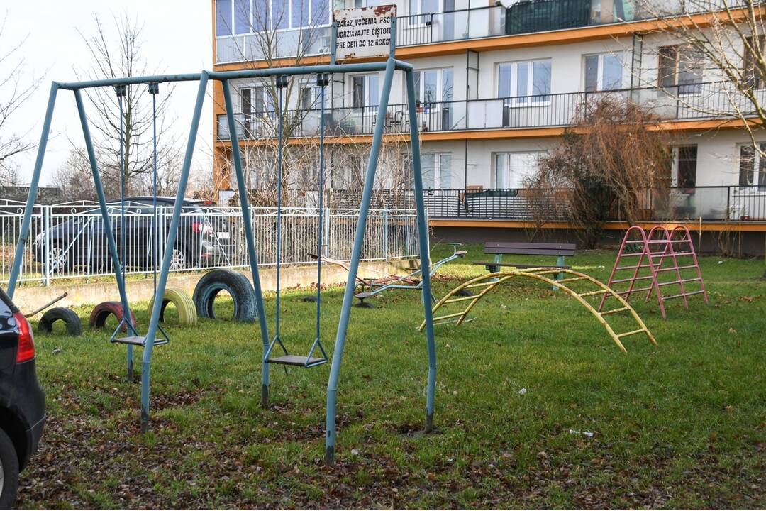 FOTO: Pozrite si, akou zmenou prešlo ihrisko na Vrbovskej ceste v Piešťanoch, foto 6