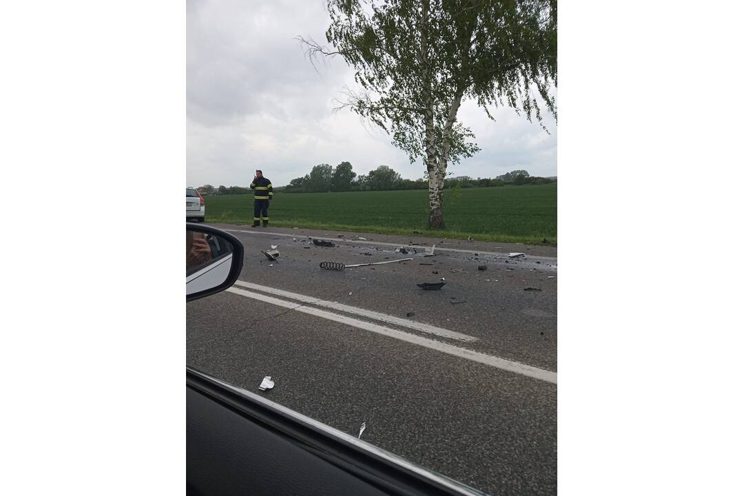 FOTO: Nehoda medzi Skalicou a Holíčom 19. apríla 2024, foto 2