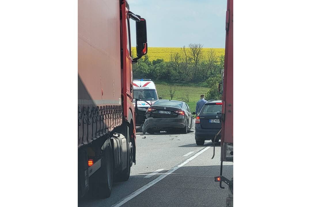 FOTO: Nehoda na ceste z Radošoviec do Senice, foto 3