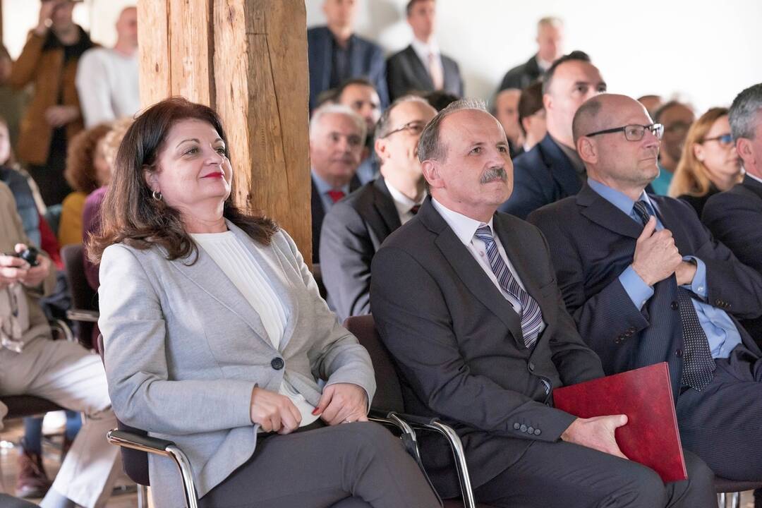 FOTO: V Seredi uviedli pamätnú mincu úteku z Osvienčimu, foto 8