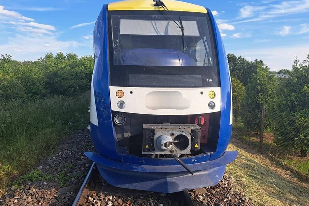 FOTO: Havárie kamiónov, ktoré spôsobili vážne dopravné obmedzenia , foto 2