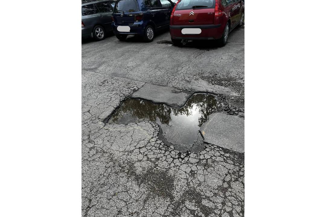 FOTO: Výtlky na cestách v Piešťanoch, foto 7