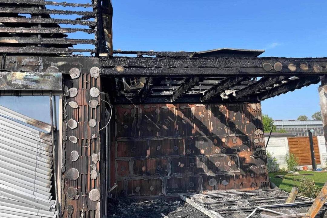 FOTO: Zhorení rodinný dom v Šamoríne, foto 7