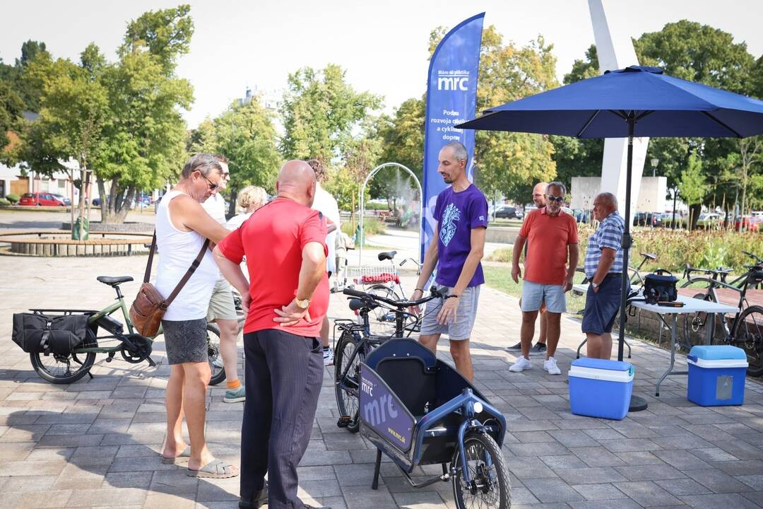 FOTO: Nové nákladné bicykle v Seredi, foto 1