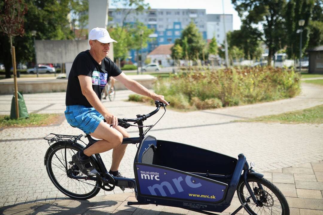 FOTO: Nové nákladné bicykle v Seredi, foto 2