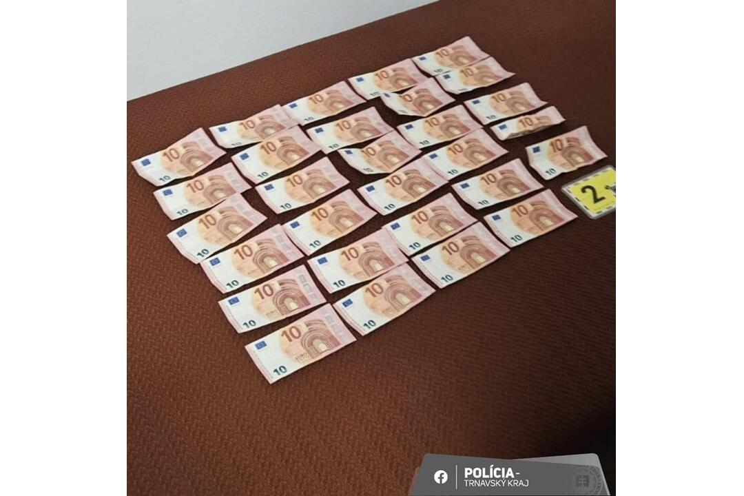 FOTO: Akcia Desperado bola úspešná. Muži obchodovali s marihuanou, zadržali ich trnavskí policajti, foto 5