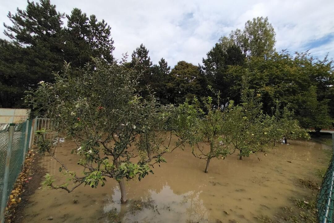 FOTO: V obci Radošovce zaplavilo vyše 50 domov, foto 8