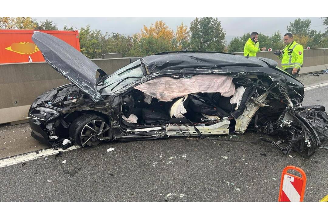 FOTO: Nehoda na D1 za Hlohovcom, foto 2