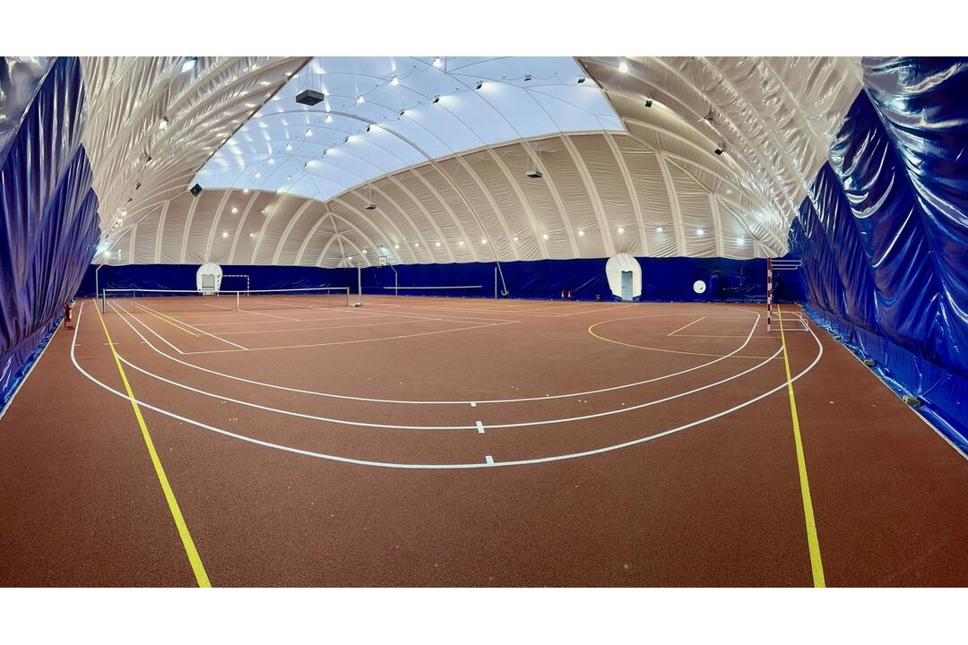 FOTO: Nafukovacia hala v Leopoldove, foto 1