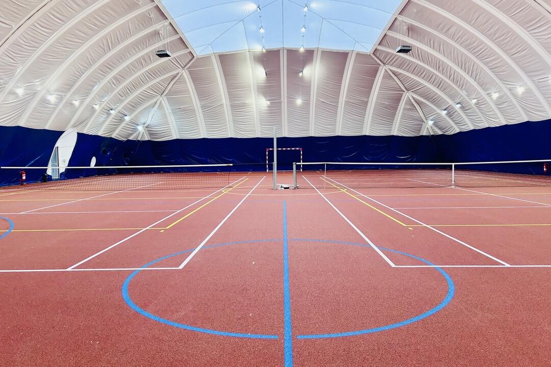 FOTO: Nafukovacia hala v Leopoldove, foto 2