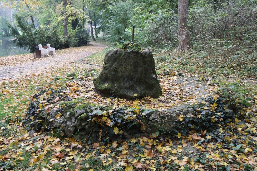 FOTO: Fontána pod grottou v Zámockej záhrade je minulosťou, foto 5