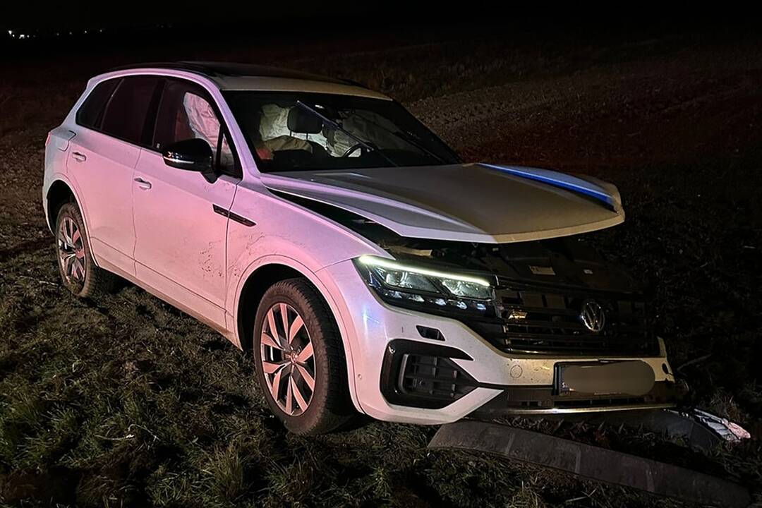 FOTO: Tragická dopravná nehoda medzi mestom Sládkovičovo a obcou Veľké Úľany, foto 2