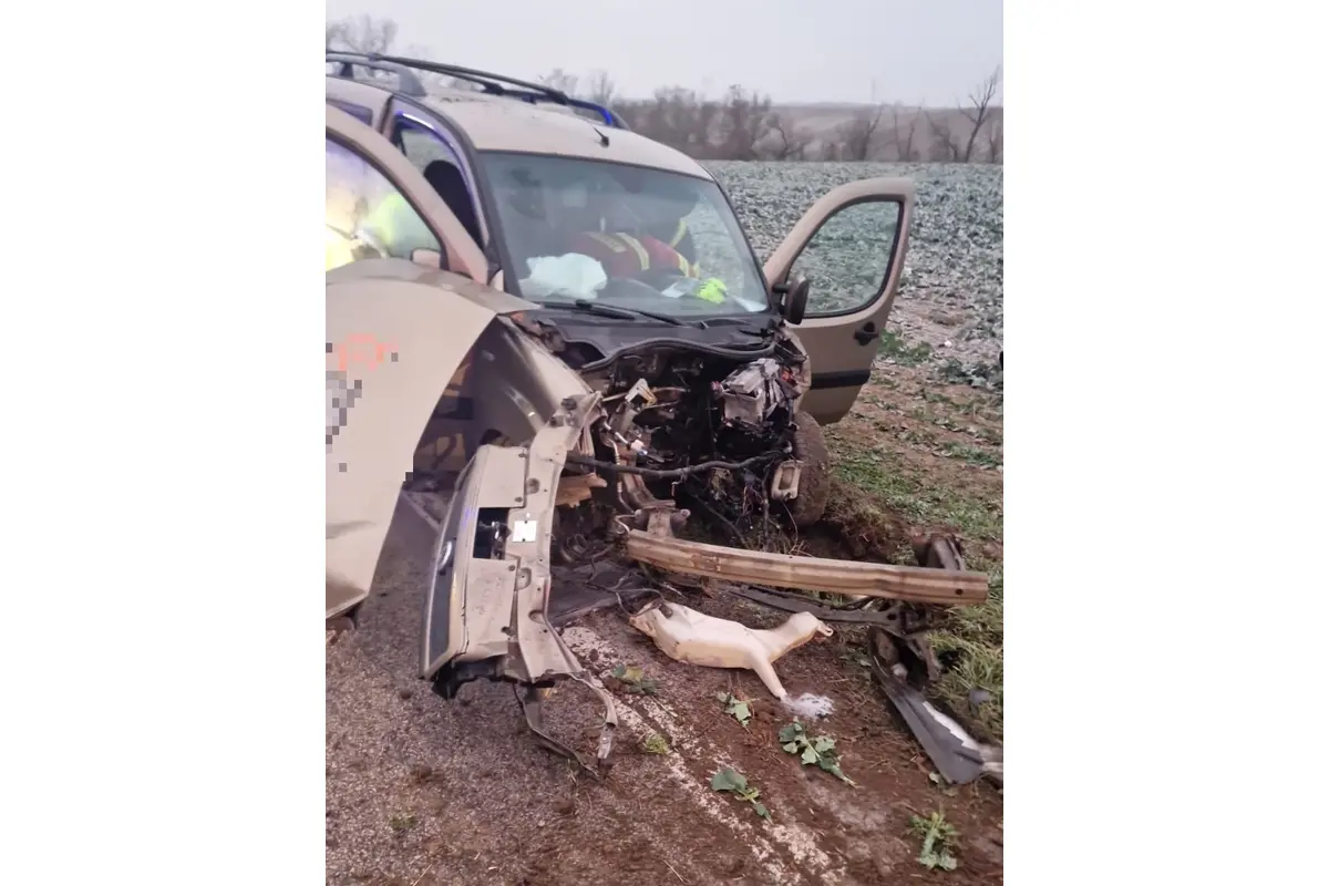 FOTO: Vážna dopravná nehoda medzi obcami Špačince a Dolné Dubové, foto 1