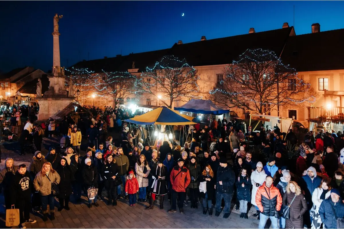 FOTO: V Trnave sa začnú stredoveké adventné trhy, foto 8