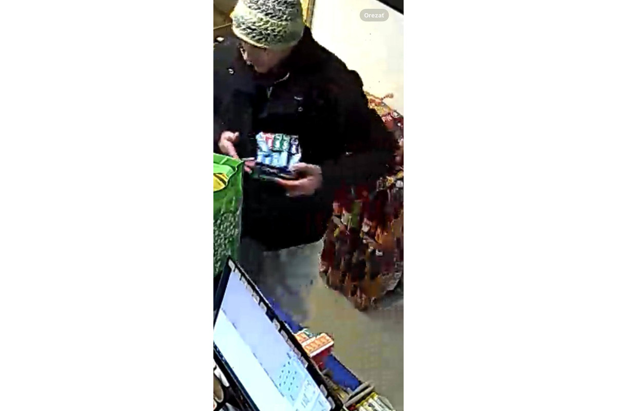 FOTO: Muž kradol v bufete v piešťanskej nemocnici. Nepoznáte ho?, foto 4