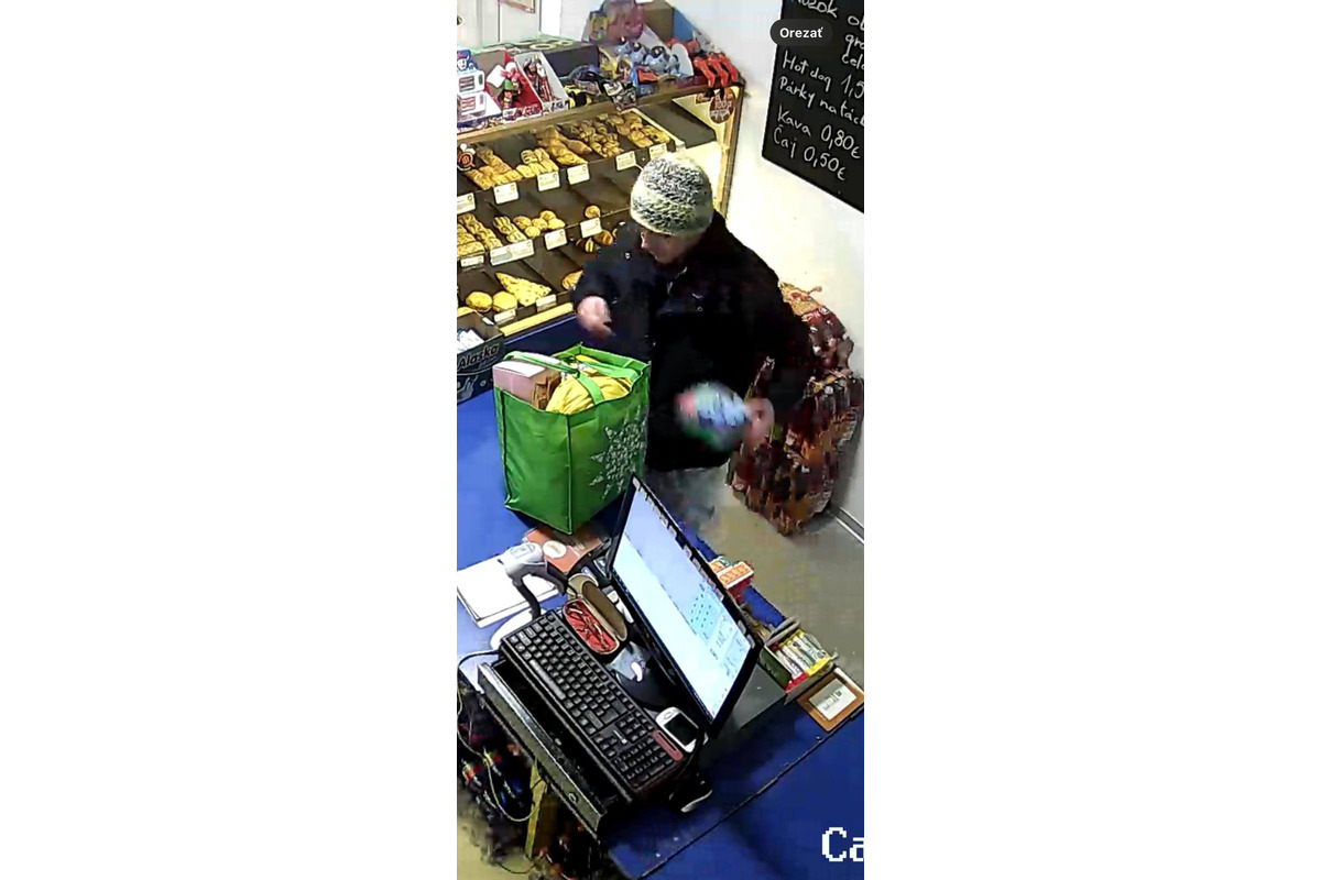 FOTO: Muž kradol v bufete v piešťanskej nemocnici. Nepoznáte ho?, foto 8