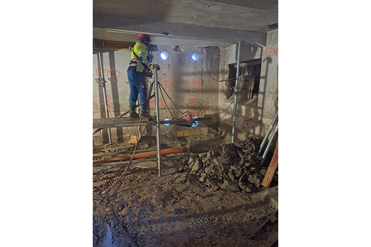 FOTO: Rekonštrukcia mestského kina v Leopoldove napreduje, foto 1