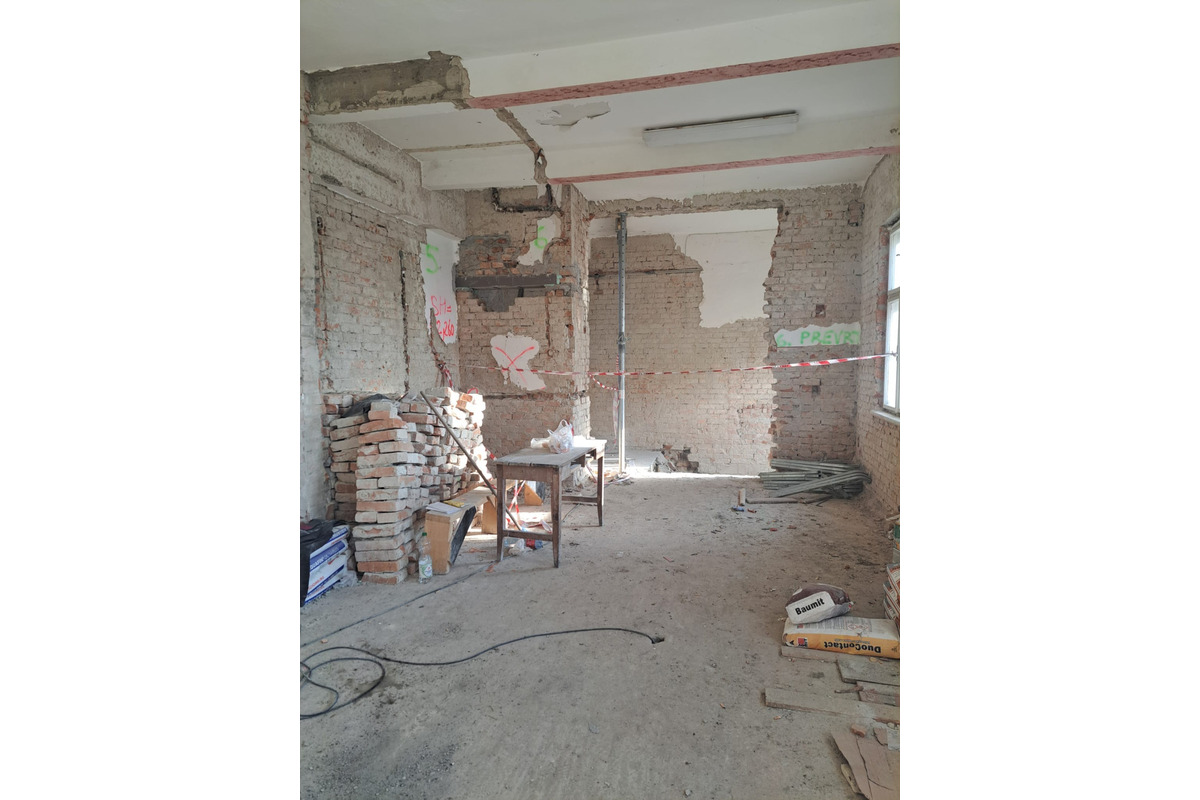 FOTO: Rekonštrukcia mestského kina v Leopoldove napreduje, foto 7