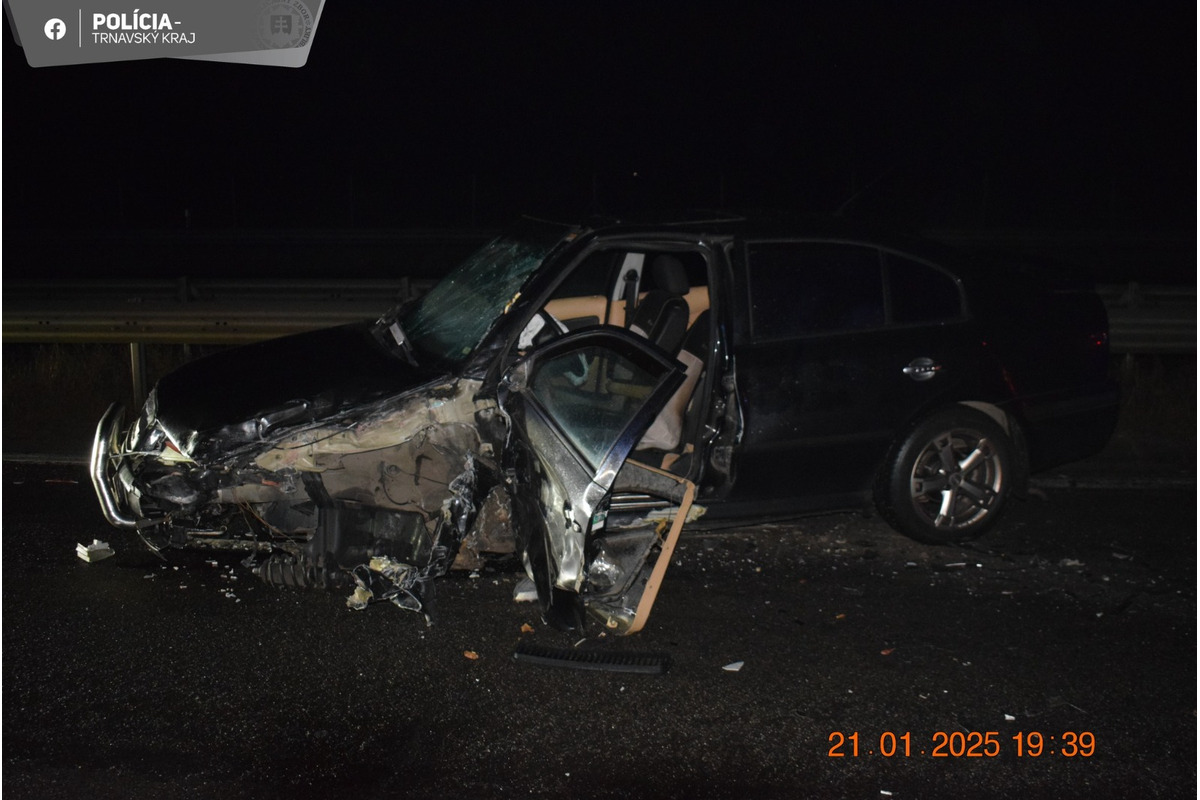 FOTO: Čelná zrážka na diaľnici D1, foto 1