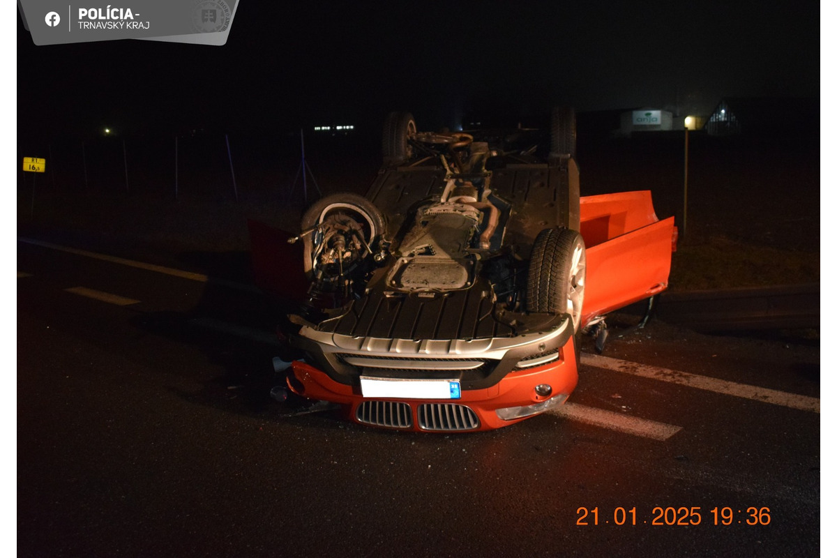 FOTO: Čelná zrážka na diaľnici D1, foto 2