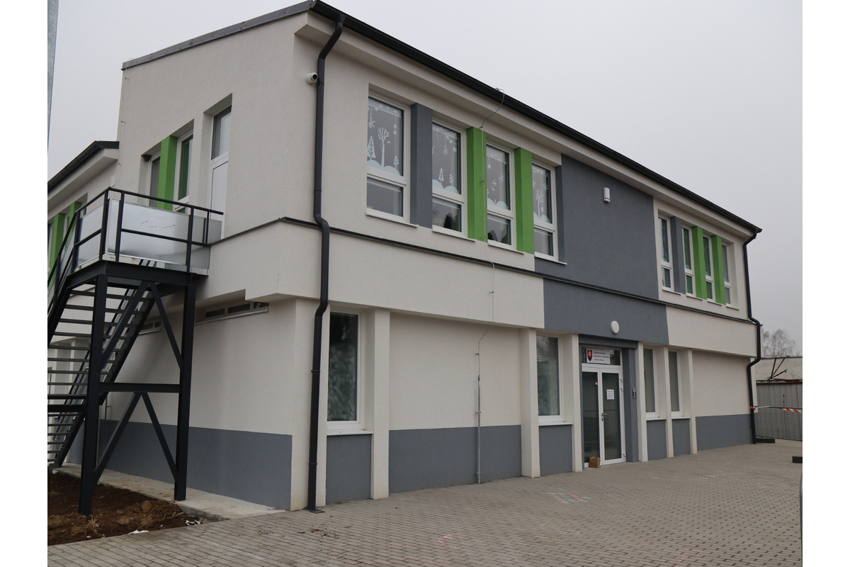 FOTO: V Hlohovci otvorili zrekonštruovanú škôlku. Takto to v nej vyzerá, foto 5