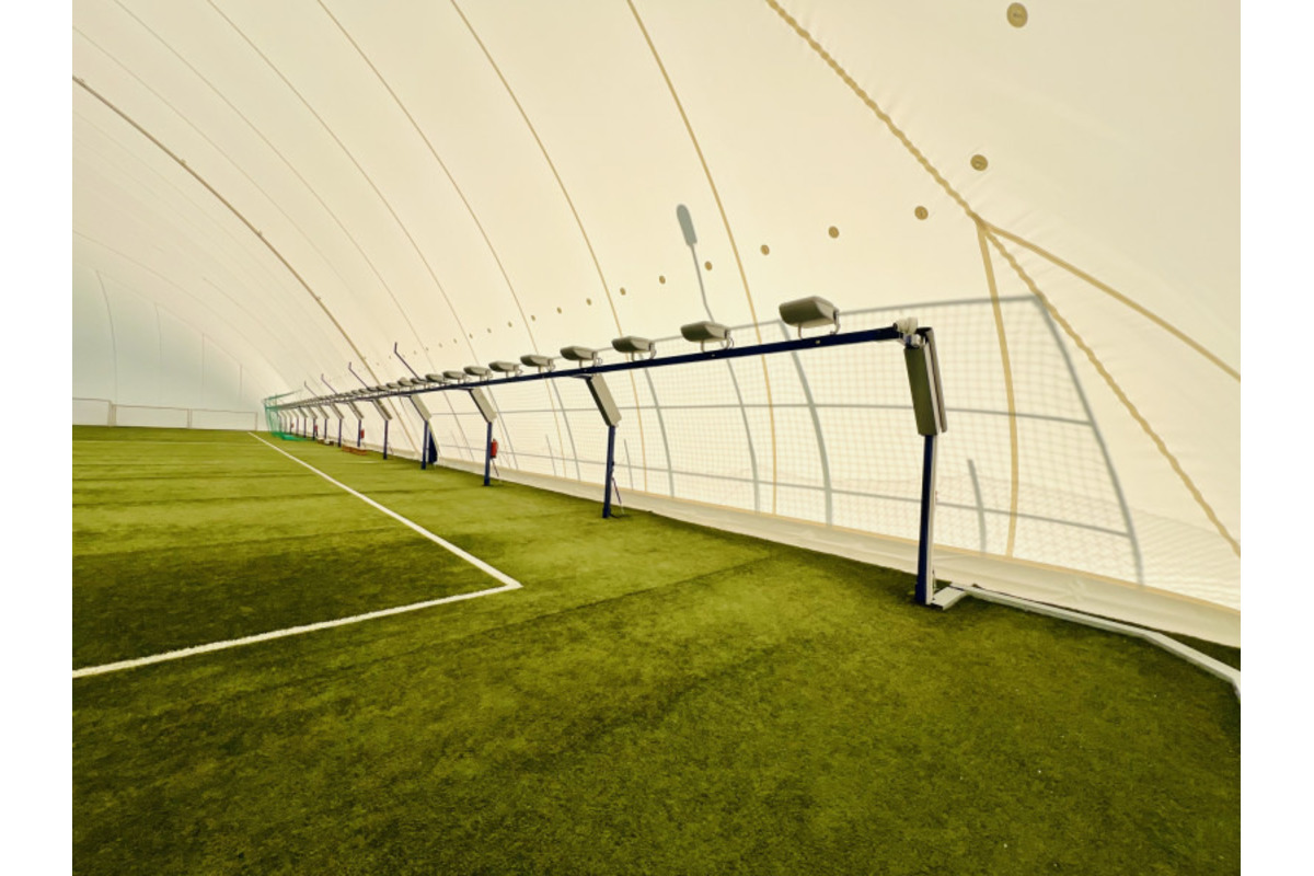 FOTO: Mesto Senica investovalo do nafukovacej športovej haly, foto 10