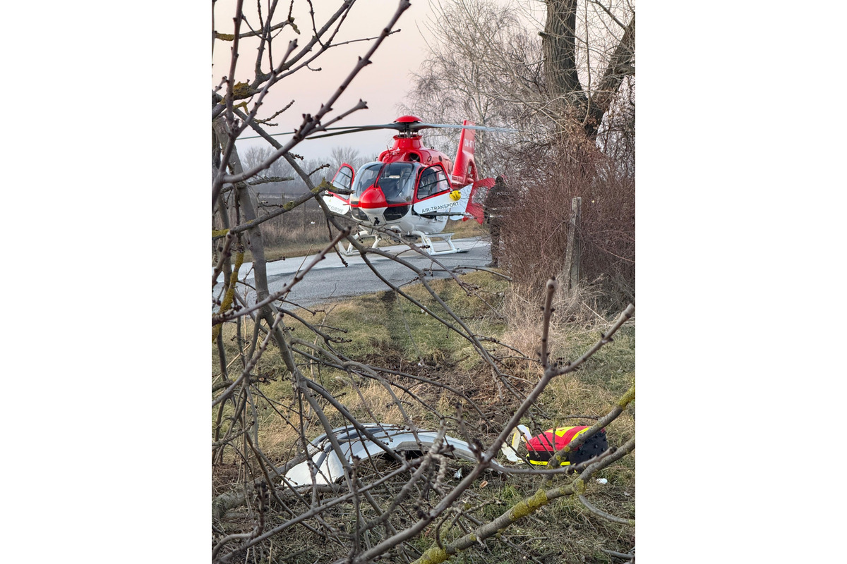 FOTO: Dopravná nehoda pri Dunajskej Strede, foto 1