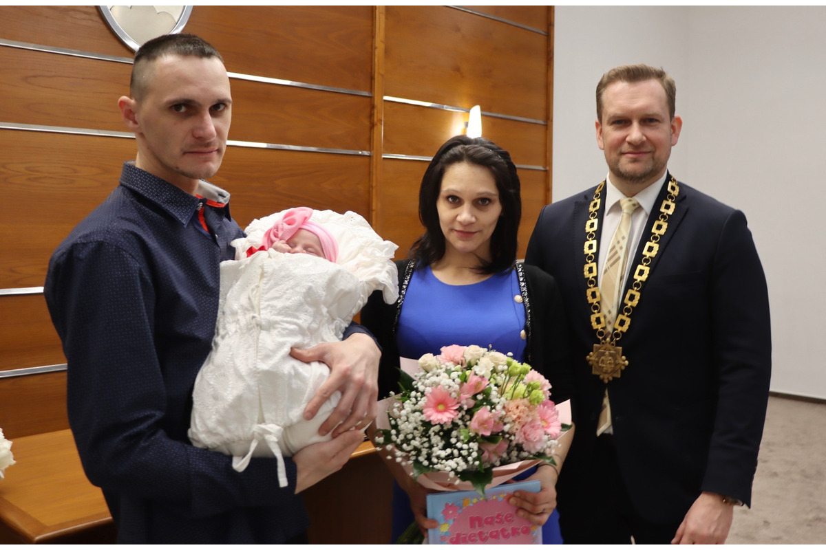 FOTO: V Senici slávnostne uvítali do života prvú občianku v roku 2025, foto 2