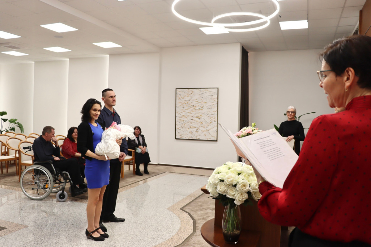FOTO: V Senici slávnostne uvítali do života prvú občianku v roku 2025, foto 3