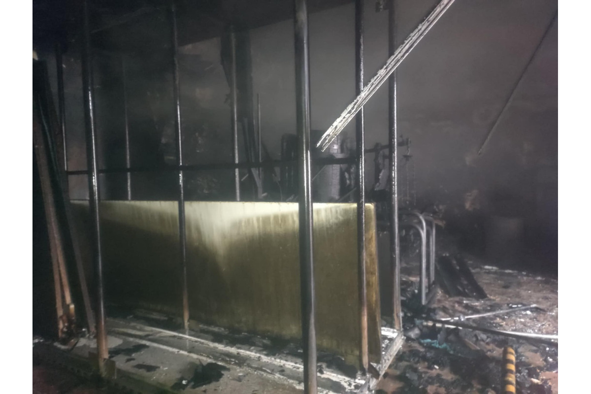 FOTO: Požiar dielne v Skalici, foto 2