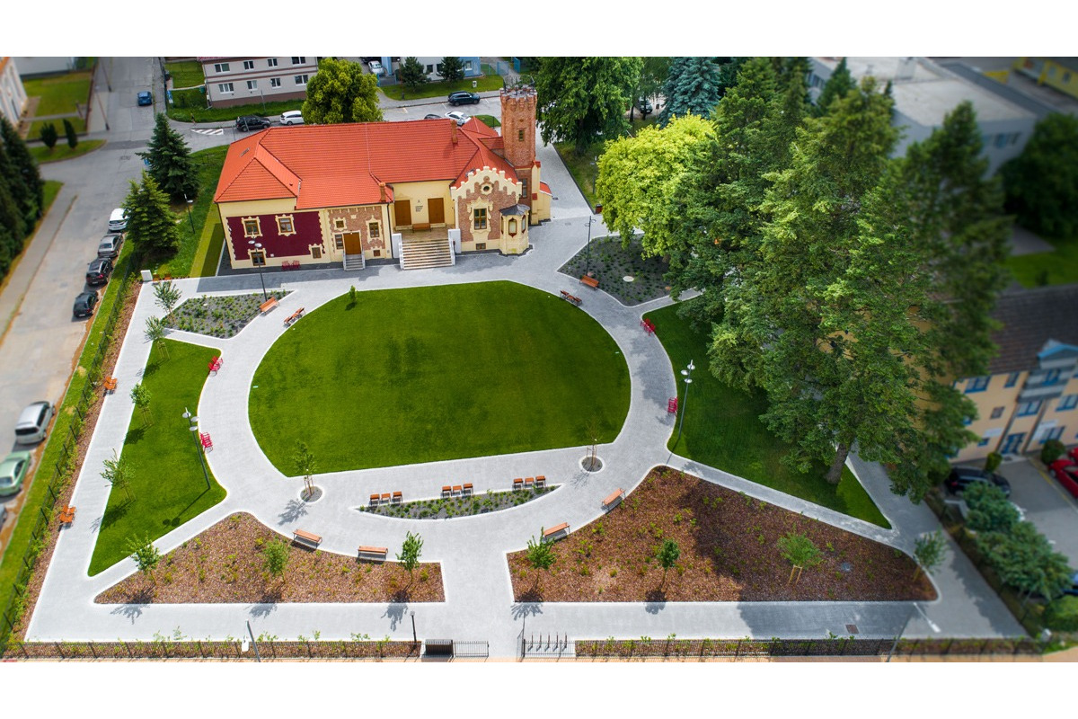 FOTO: V súťaži Stavba roka 2024 je aj Dom nádeje v Zavare a Park pri múzeu v Senici, foto 1
