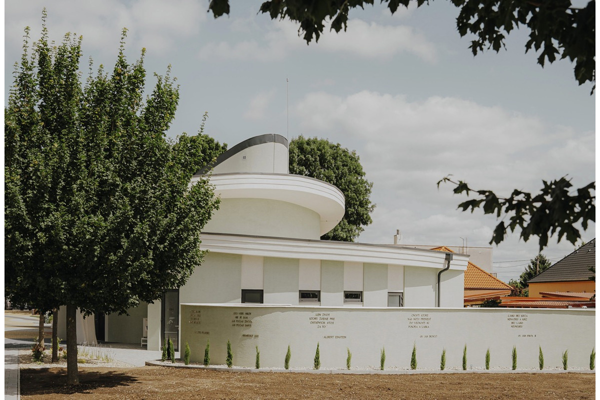 FOTO: V súťaži Stavba roka 2024 je aj Dom nádeje v Zavare a Park pri múzeu v Senici, foto 8