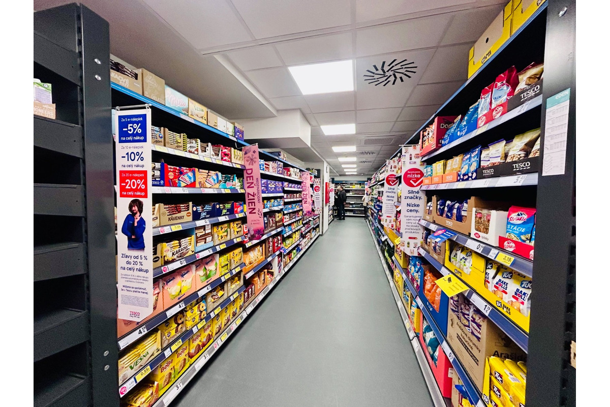 FOTO: V Leopoldove bola otvorená nová predajňa Tesco, foto 7