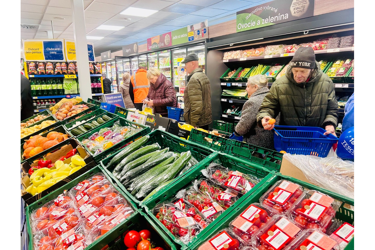 FOTO: V Leopoldove bola otvorená nová predajňa Tesco, foto 8